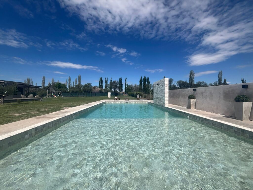 WhatsApp Image 2025-10-20 at 10.49.36 (1)